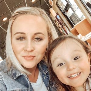 Meet your Posher, Nadja